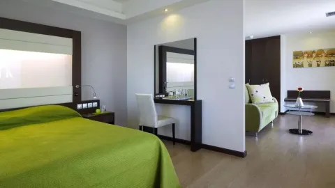 Junior Suite Side Sea View