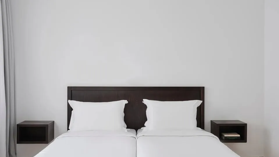 One Bedroom Apartment Sea View