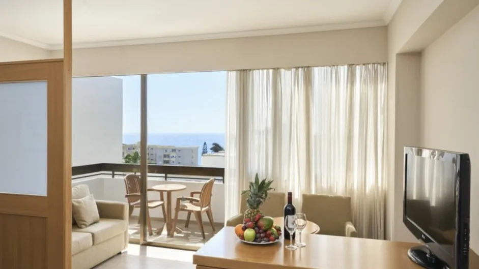 Junior Suite Inland View