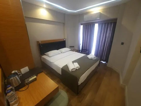 Aurasia Sea Side Hotel - 4