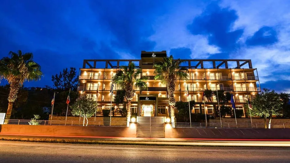 Black & White Boho Resort - 2