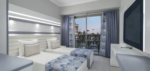 Blue Marlin Deluxe Spa & Resort - 3