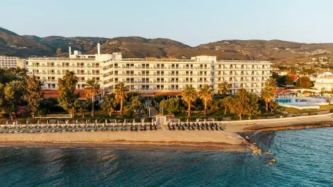 Calamos Beach Family Club - 3
