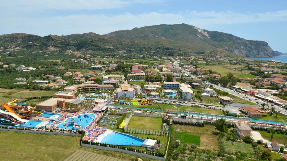 Caretta Beach Resort & WaterPark - 2