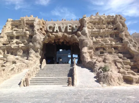 Caves Beach Resort - 3