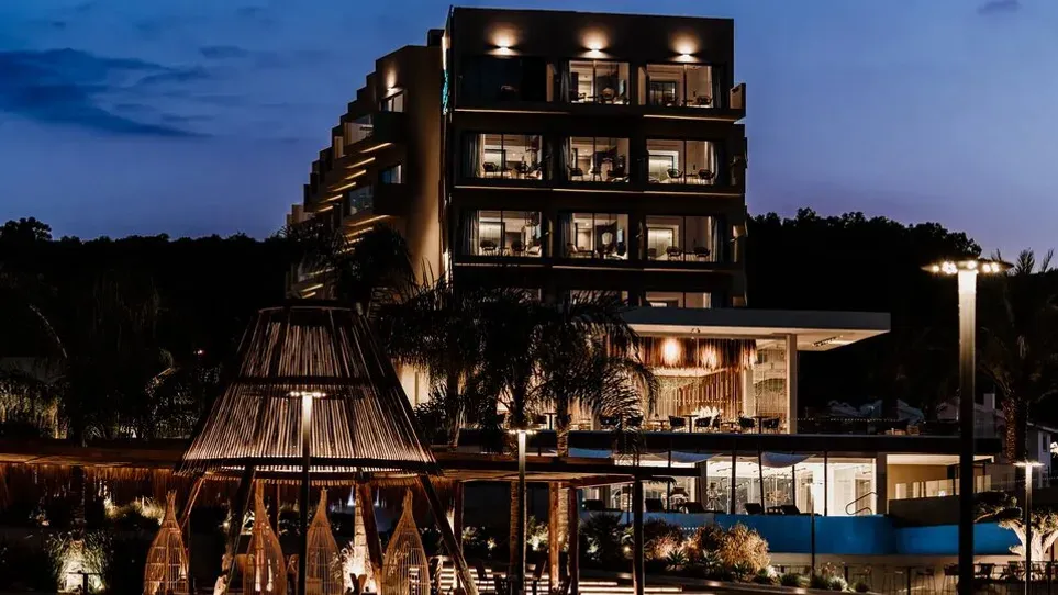 Cavo Zoe SeaSide