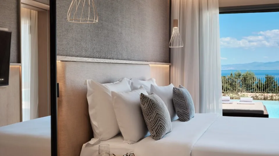 Panoramic 2 Bedroom Suite SV Priv. Pool&Jacuzzi