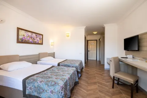 Standardna soba sa bočnim pogledom na more