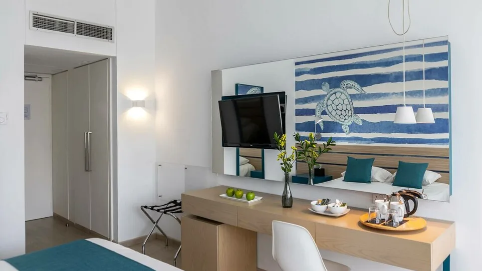 Superior Room Inland View No Balcony