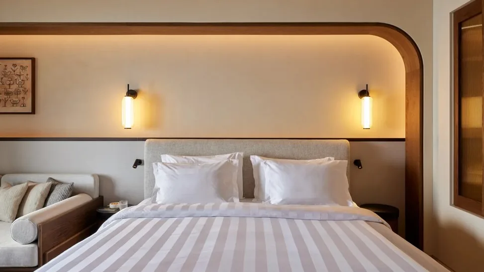 The Coll. Two Bedroom suite Sea View with p.p.