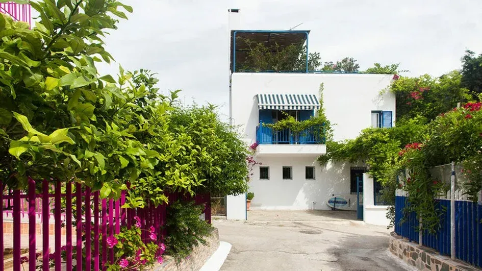 Daphne's Club Hotel Apartments