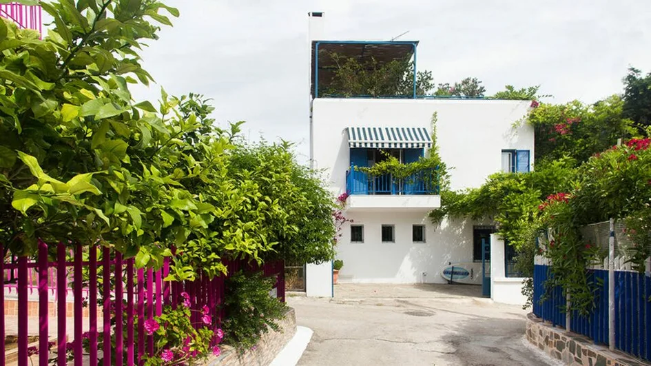 Daphne's Club Hotel Apartments