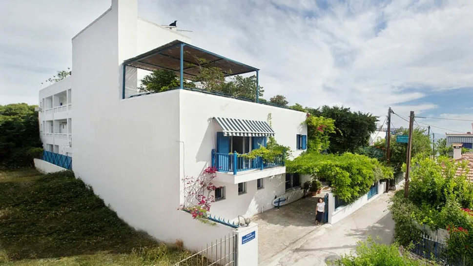 Daphne's Club Hotel Apartments - 2