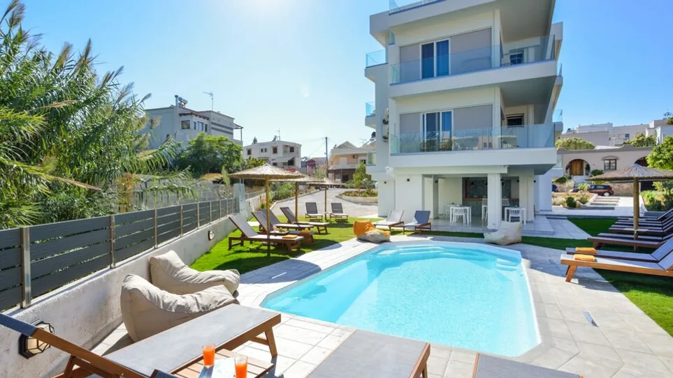 Elia Kalamaki Hotel - 4