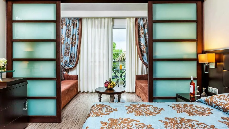 Family Room Garden View