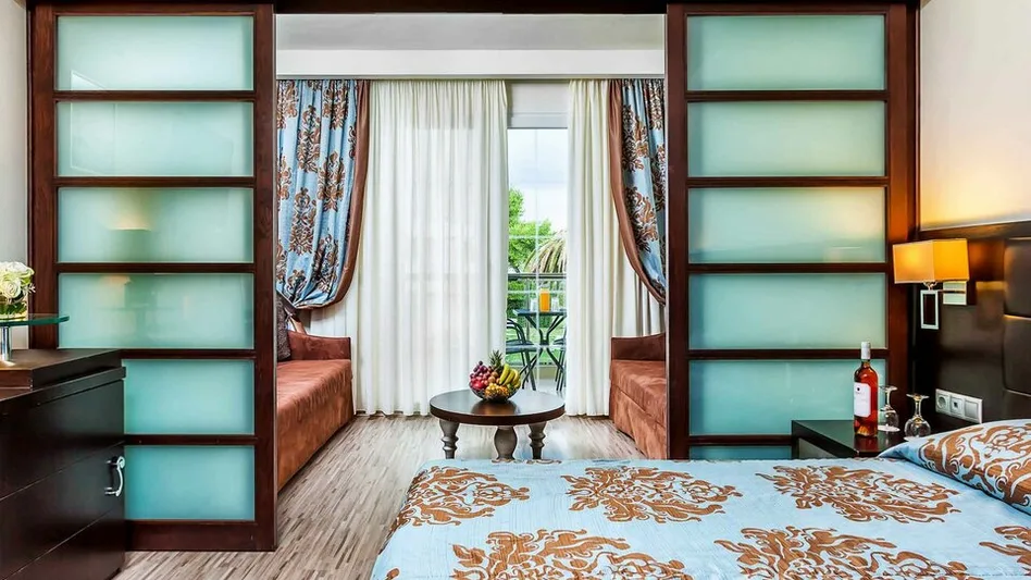 Family Room Side Sea View