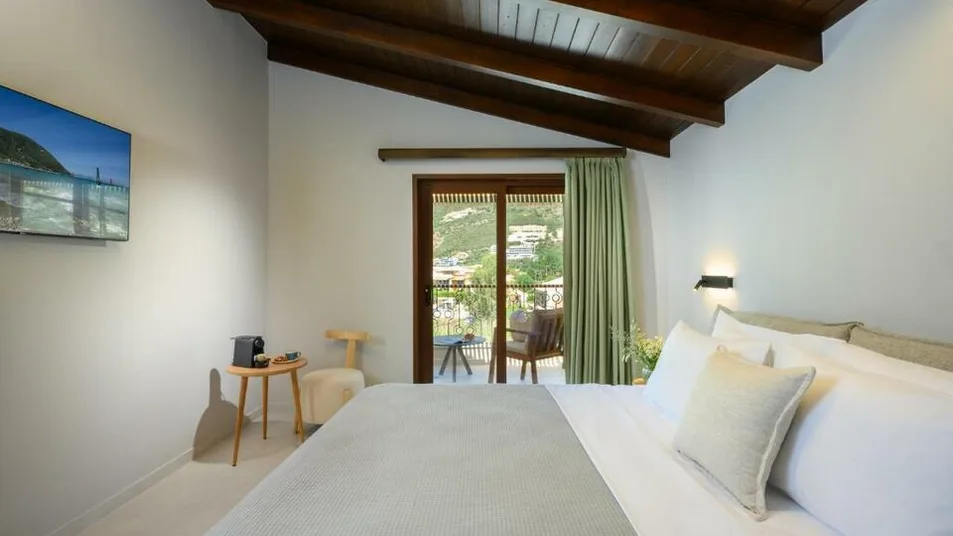 Superior Room with Balcony & Sea View