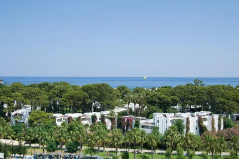 Emelda Sun Club - 3