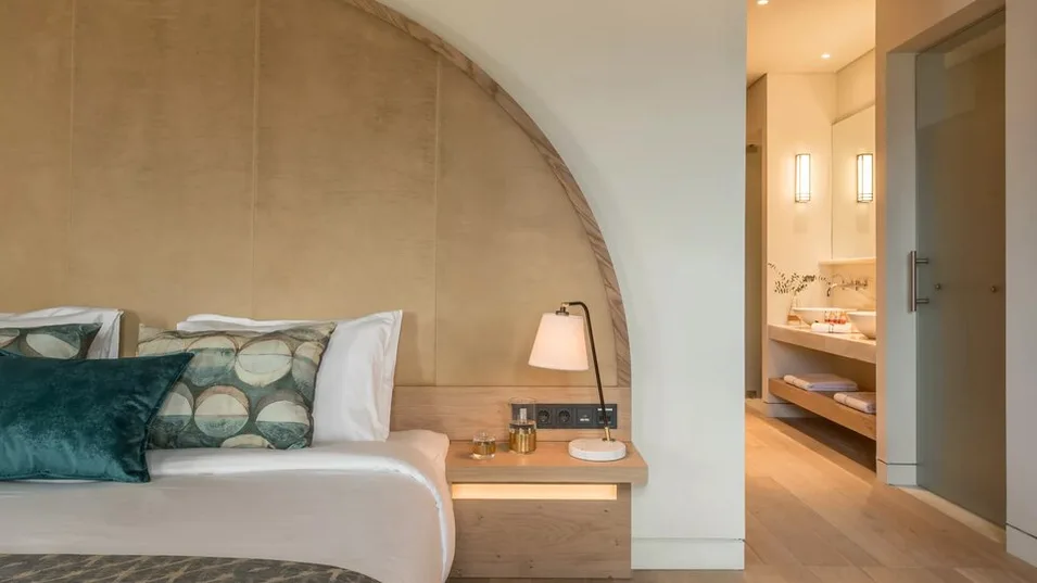 Euphoria Junior Suite