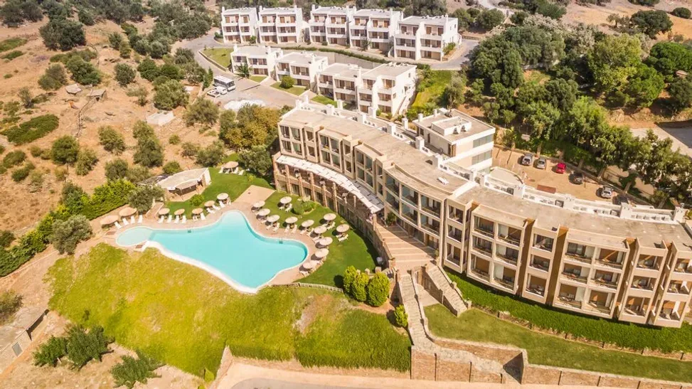 Evia Hotel & Suites