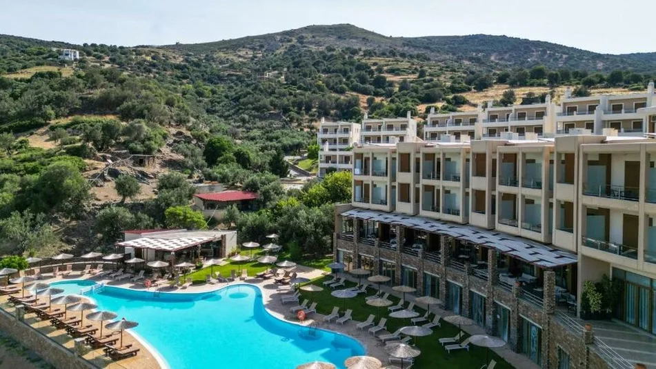 Evia Hotel & Suites - 4