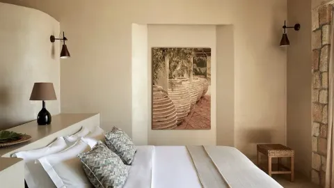 Superior Raw Retreat With Pool