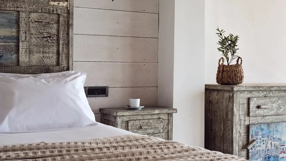 Executive Junior Suite Sharing Pool & Sea View