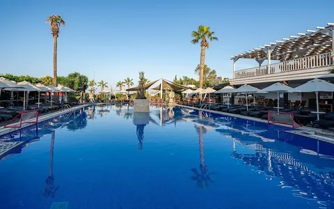 Golden Beach Resort & Spa - 3