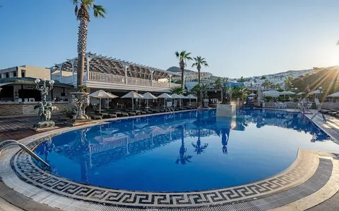 Golden Beach Resort & Spa - 5