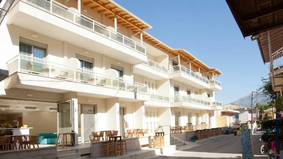 Grand TheoNi Boutique Hotel & Spa - 2