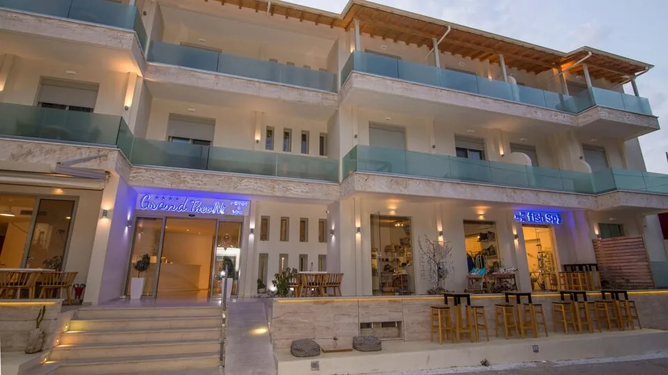 Grand TheoNi Boutique Hotel & Spa - 3