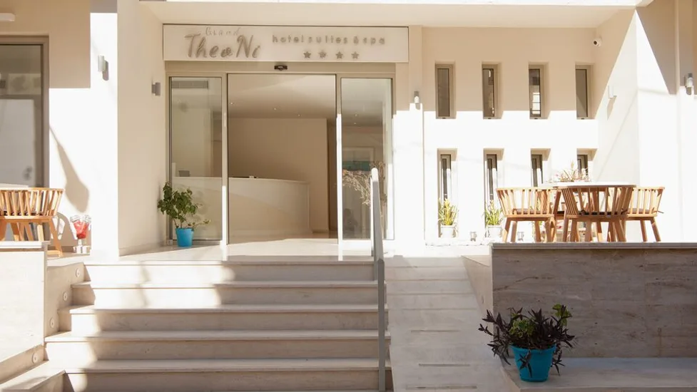 Grand TheoNi Boutique Hotel & Spa - 5