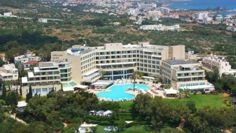 Grecian Park Hotel