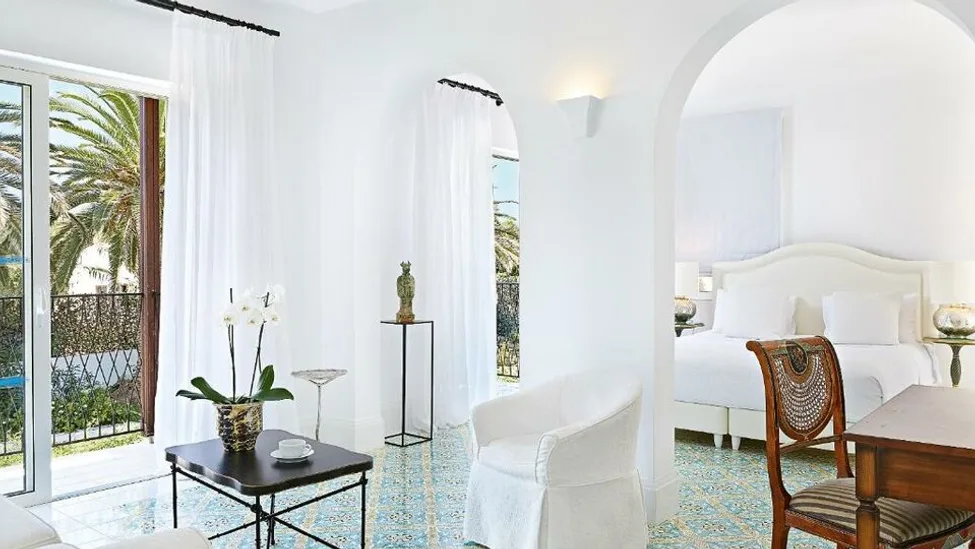 Open Plan Bungalow Suite