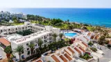 Helios Bay Hotel and Suites - 4