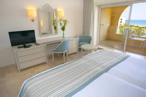 Iberostar Waves Averroes - 5
