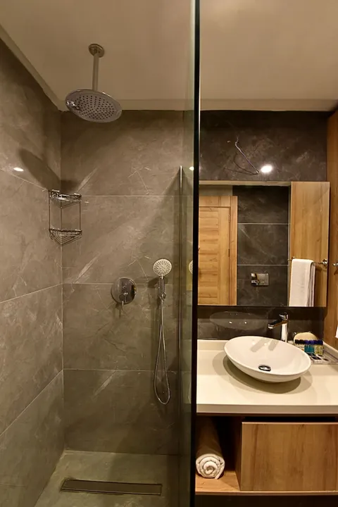 Apartman sa 3 spavaće sobe, pogled na bazen