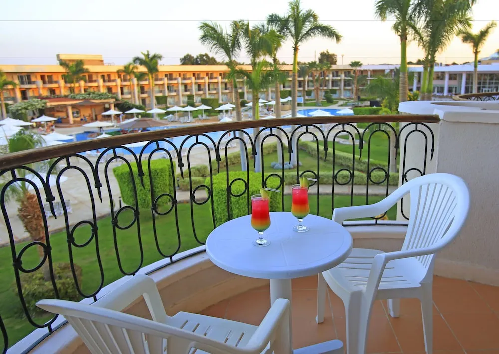 Jaz Palmariva Beach Resort