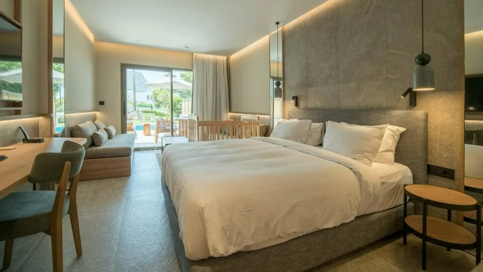 Family Room Garden View Private Pool