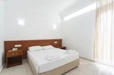 Kriss Hotel - 5