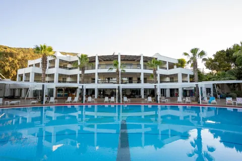 Latanya Park Resort - 4