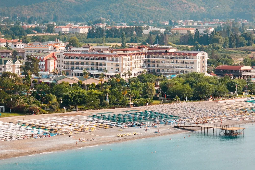 Loceanica Beach Resort