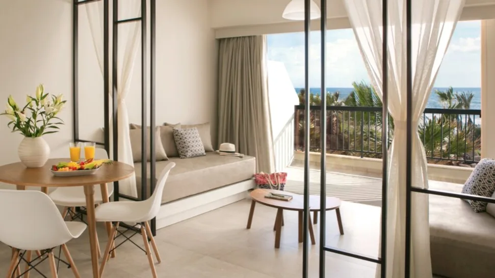 Superior room pool view