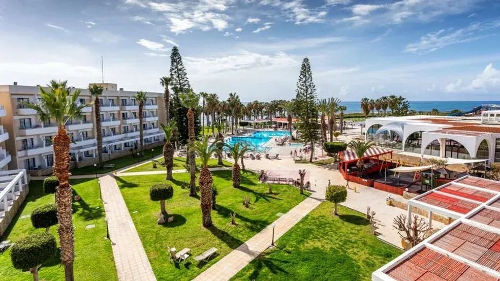 Louis Phaethon Beach