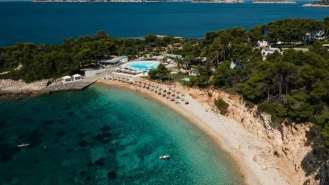 Marpunta Resort 