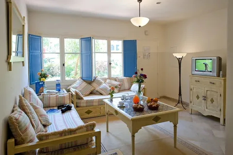 Studio, Kitchenette