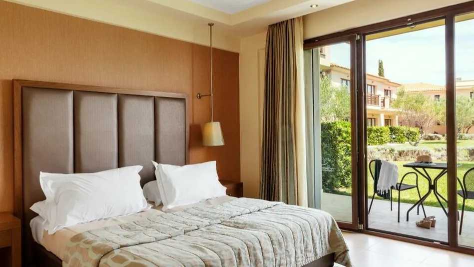 Single room garden view