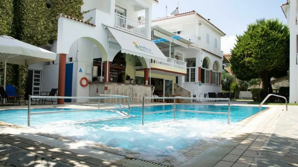 Melissa Gold Coast - 3