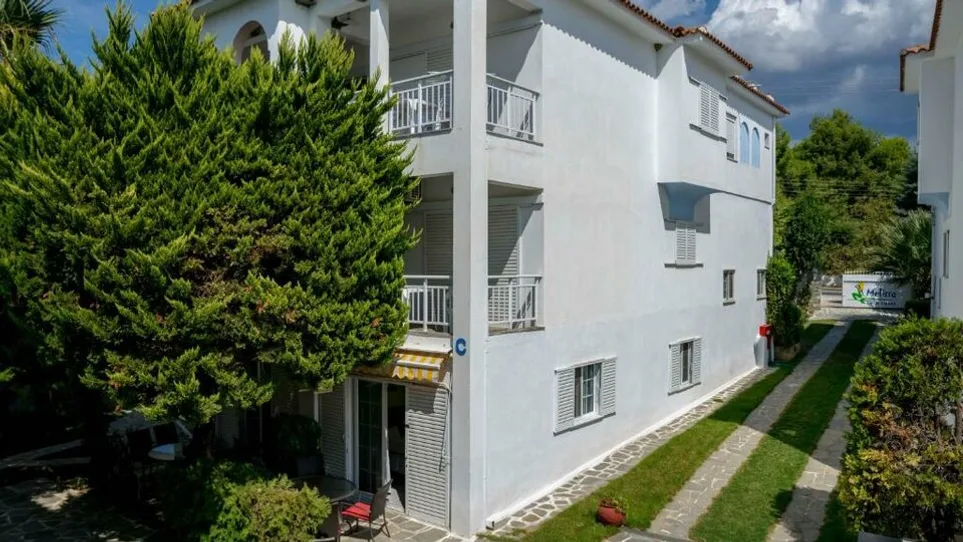 Melissa Gold Coast - 4