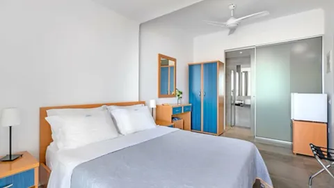 Standard Sea View